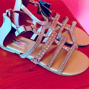 NEW WITH TAGS | NEVER BEEN WORN| Rhinestone Sandals